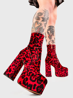 LAMODA ADORE YOU PLATFORM ANKLE BOOTS RED LEO LMF0119