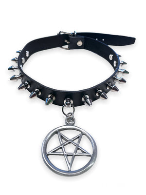 CHOKER WITH SPIKES AND PENTAGRAM