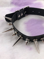 EXIT CHOKER DIFFERENT SPIKES BLACK