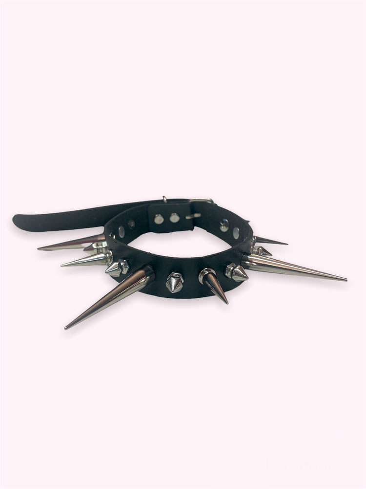 EXIT CHOKER DIFFERENT SPIKES BLACK